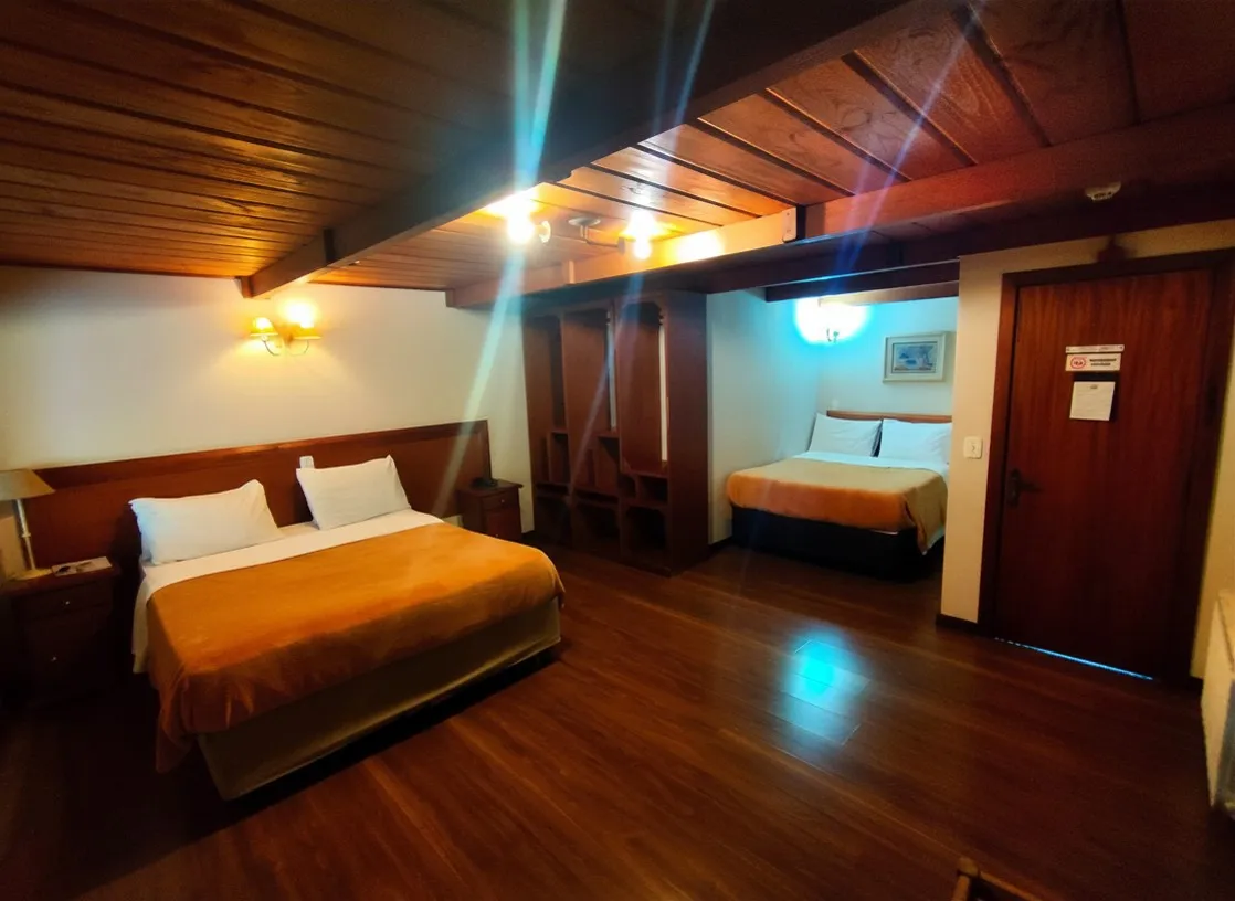 Quarto Deluxe Quádruplo Banheiro